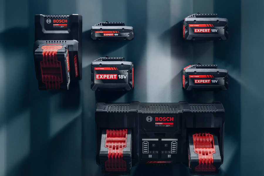 Bosch EXPERT 18V baterije – do 2.400 W moči, do 280 % daljši čas delovanja in najhitrejše polnjenje